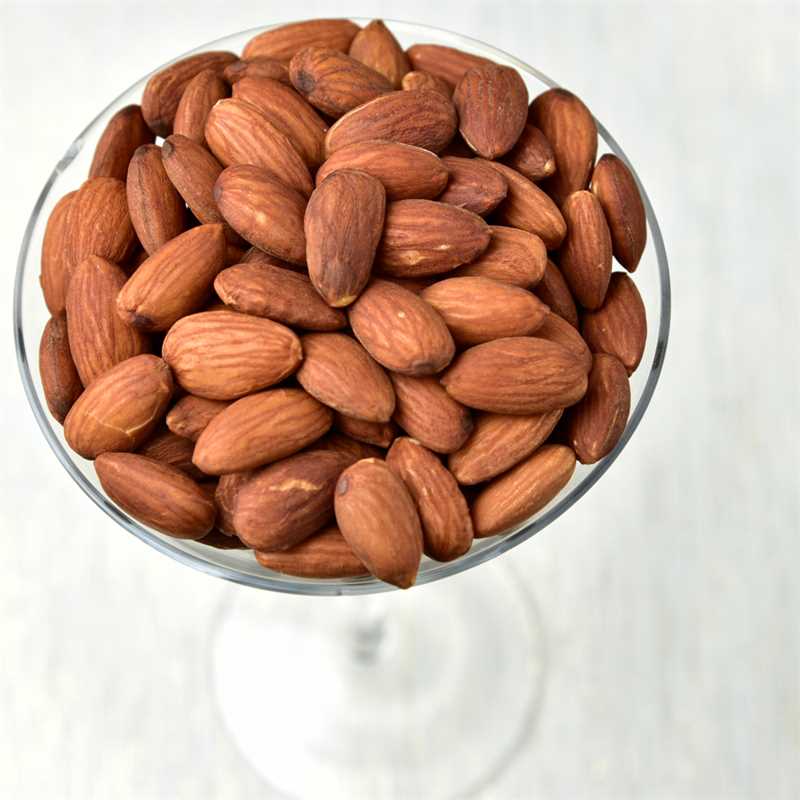 Whole Almonds Toasted - No Salt Detailed